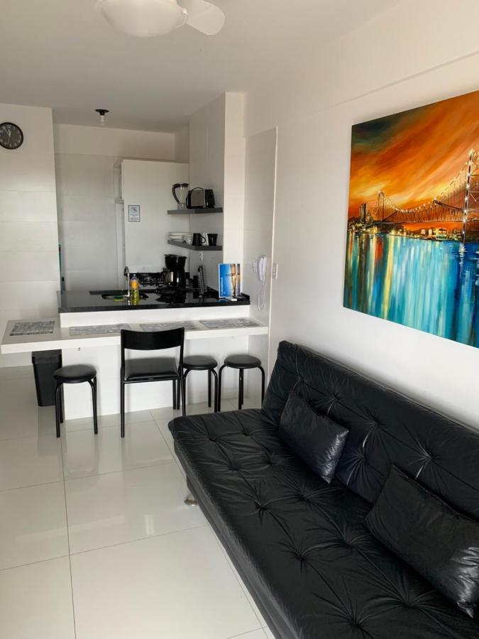 شقة Apartamento Com Vista Do Mar Em Residencial Com Piscina Florianópolis المظهر الخارجي الصورة